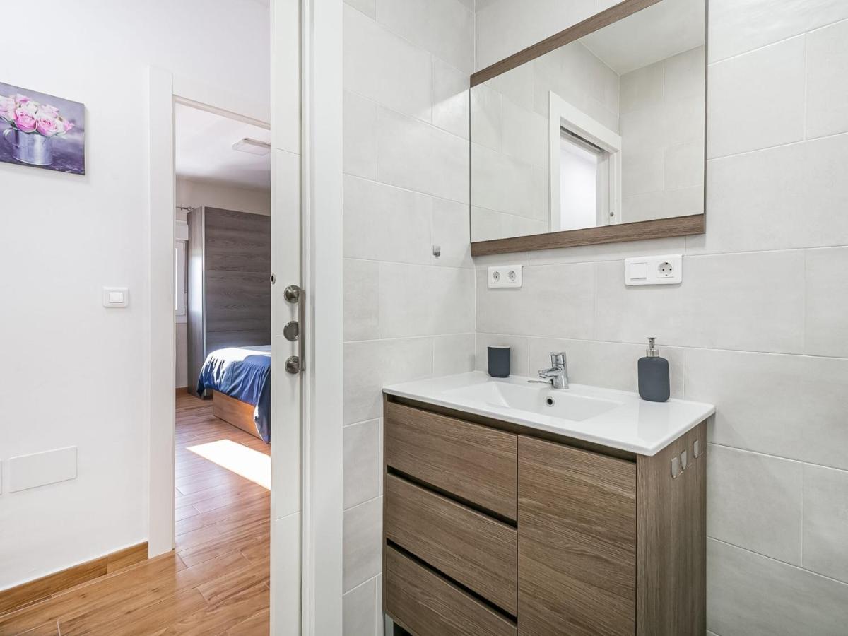 Comfortable In Near Seabeach Apartment
